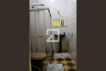 Casa à venda com 104m², 2 quartos e 1 vagaBanheiro