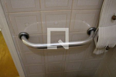 Casa à venda com 104m², 2 quartos e 1 vagaBanheiro