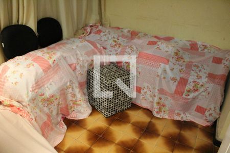 Casa à venda com 104m², 2 quartos e 1 vagaQuarto de Serviço