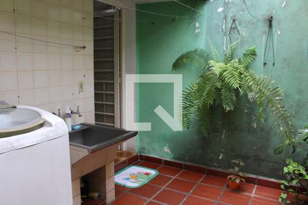 Casa à venda com 104m², 2 quartos e 1 vagaÁrea de Serviço