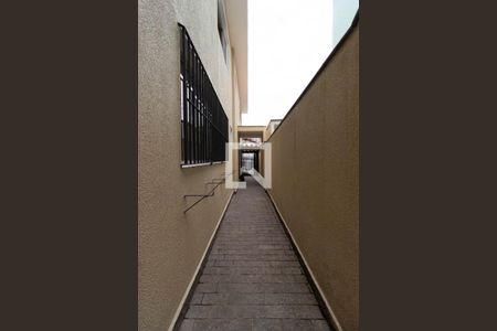 Casa à venda com 135m², 3 quartos e 2 vagas Casa à venda com 135m², 3 quartos e 2 vagasCorredor