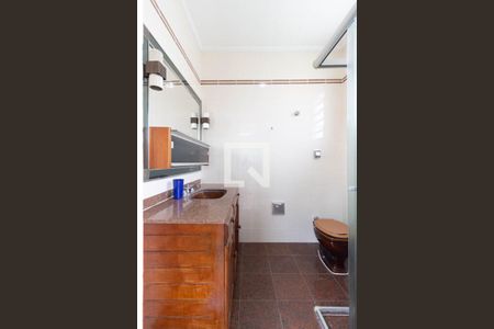 Casa à venda com 135m², 3 quartos e 2 vagas Casa à venda com 135m², 3 quartos e 2 vagasBanheiro Suíte 1