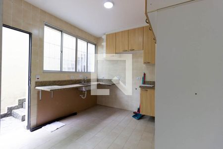 Casa à venda com 135m², 3 quartos e 2 vagas Casa à venda com 135m², 3 quartos e 2 vagasCozinha
