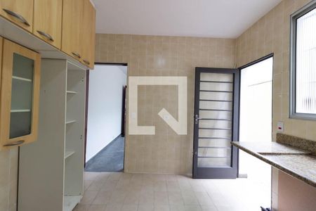 Casa à venda com 135m², 3 quartos e 2 vagas Casa à venda com 135m², 3 quartos e 2 vagasCozinha