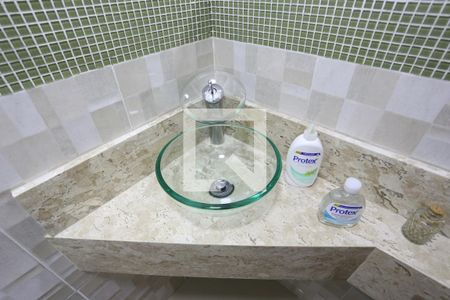 Casa à venda com 250m², 3 quartos e 2 vagasLavabo