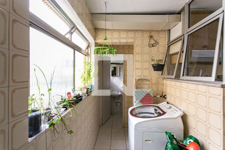 Apartamento à venda com 72m², 3 quartos e 1 vagaÁrea de Serviço