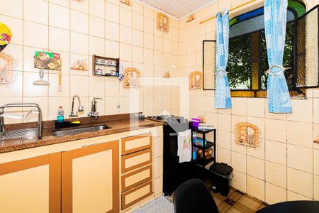 Casa à venda com 360m², 2 quartos e 6 vagas Casa à venda com 360m², 2 quartos e 6 vagasCozinha