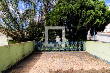 Casa à venda com 360m², 2 quartos e 6 vagas Casa à venda com 360m², 2 quartos e 6 vagasÁrea de Serviço