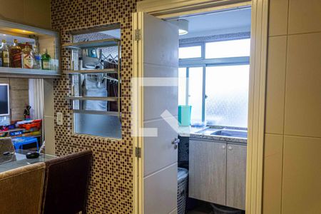 Apartamento à venda com 123m², 2 quartos e 1 vaga Apartamento à venda com 123m², 2 quartos e 1 vagaCozinha e Área de Serviço