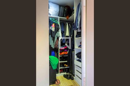 Apartamento à venda com 123m², 2 quartos e 1 vaga Apartamento à venda com 123m², 2 quartos e 1 vagaCloset