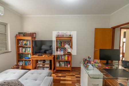 Casa à venda com 330m², 4 quartos e 4 vagas Casa à venda com 330m², 4 quartos e 4 vagasSuíte 4