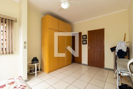 Casa à venda com 150m², 3 quartos e 2 vagasQuarto 2 - Suíte