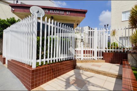 Apartamento à venda com 88m², 3 quartos e 2 vagas Apartamento à venda com 88m², 3 quartos e 2 vagasEntrada Social