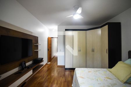 Casa à venda com 265m², 3 quartos e 6 vagas Casa à venda com 265m², 3 quartos e 6 vagasSuíte 1