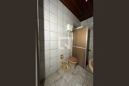 Casa à venda com 120m², 2 quartos e 1 vagaBanheiro 1