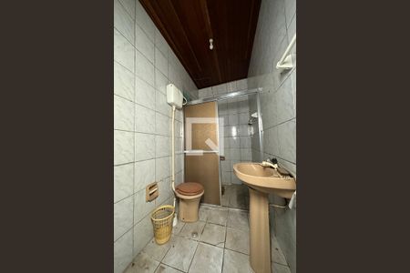 Casa à venda com 120m², 2 quartos e 1 vagaBanheiro 1