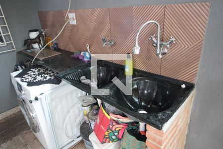 Casa à venda com 118m², 2 quartos e 2 vagasArea de Serviço