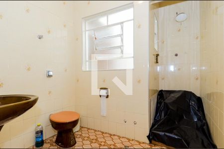 Casa à venda com 550m², 8 quartos e 8 vagasBanheiro Social 2