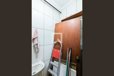 Casa à venda com 150m², 2 quartos e 2 vagasBanheiro de serviço 