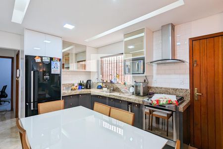 Casa à venda com 150m², 2 quartos e 2 vagasCozinha