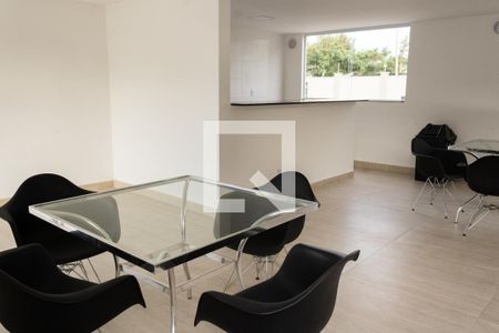 Apartamento para alugar com 50m², 2 quartos e 1 vagaÁrea comum - Salão de festas