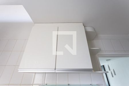 Apartamento à venda com 105m², 2 quartos e 1 vaga Apartamento à venda com 105m², 2 quartos e 1 vagaArmário da Cozinha