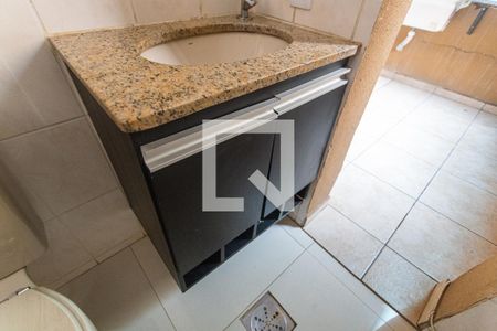 Apartamento à venda com 105m², 2 quartos e 1 vaga Apartamento à venda com 105m², 2 quartos e 1 vagaArmário do Banheiro Social 2