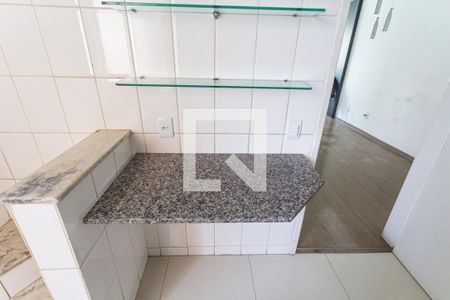 Apartamento à venda com 105m², 2 quartos e 1 vaga Apartamento à venda com 105m², 2 quartos e 1 vagaBancada da Cozinha
