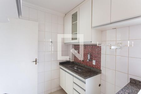 Apartamento à venda com 105m², 2 quartos e 1 vaga Apartamento à venda com 105m², 2 quartos e 1 vagaCozinha