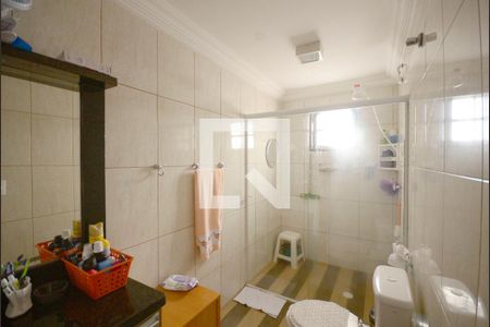 Casa à venda com 352m², 6 quartos e 2 vagas Casa à venda com 352m², 6 quartos e 2 vagasBanheiro 2 - Suite