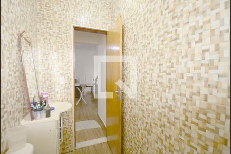 Casa à venda com 352m², 6 quartos e 2 vagas Casa à venda com 352m², 6 quartos e 2 vagasBanheiro 4