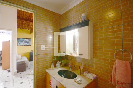 Casa à venda com 352m², 6 quartos e 2 vagas Casa à venda com 352m², 6 quartos e 2 vagasBanheiro 3