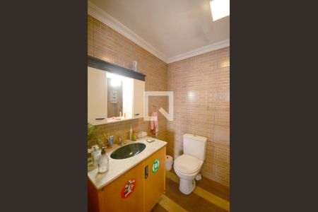 Casa à venda com 352m², 6 quartos e 2 vagas Casa à venda com 352m², 6 quartos e 2 vagasBanheiro 3