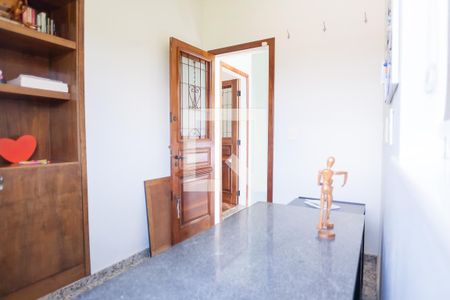 Casa à venda com 309m², 4 quartos e 4 vagas Casa à venda com 309m², 4 quartos e 4 vagashome oficie