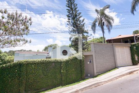 Casa à venda com 309m², 4 quartos e 4 vagas Casa à venda com 309m², 4 quartos e 4 vagasfachada