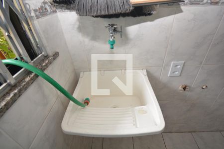 Casa à venda com 64m², 2 quartos e 2 vagasCozinha e Área de Serviço