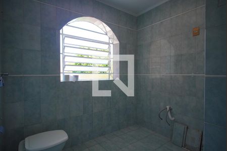 Casa à venda com 184m², 3 quartos e 2 vagasBanheiro Corredor