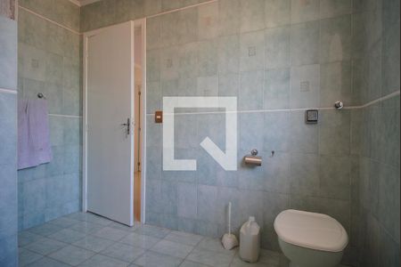 Casa à venda com 184m², 3 quartos e 2 vagasBanheiro Corredor