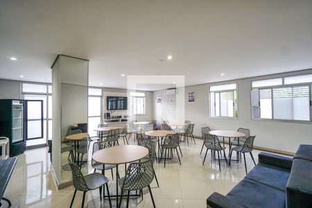 Apartamento à venda com 70m², 3 quartos e 1 vaga Apartamento à venda com 70m², 3 quartos e 1 vagaSalão de festas