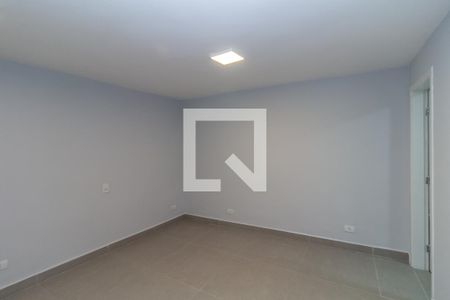 Casa à venda com 180m², 3 quartos e 2 vagas Casa à venda com 180m², 3 quartos e 2 vagasQuarto 3 - Suíte