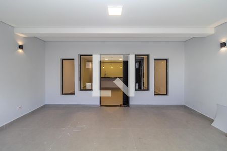 Casa à venda com 180m², 3 quartos e 2 vagas Casa à venda com 180m², 3 quartos e 2 vagasGaragem