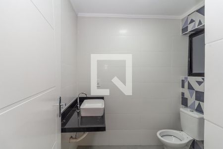 Casa à venda com 180m², 3 quartos e 2 vagas Casa à venda com 180m², 3 quartos e 2 vagasBanheiro da Suíte