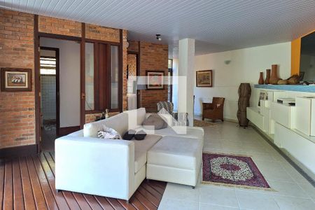 Sala 1 de casa de condomínio à venda com 4 quartos, 320m² em Badu, Niterói