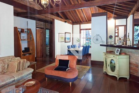 Sala 2 de casa de condomínio à venda com 4 quartos, 320m² em Badu, Niterói
