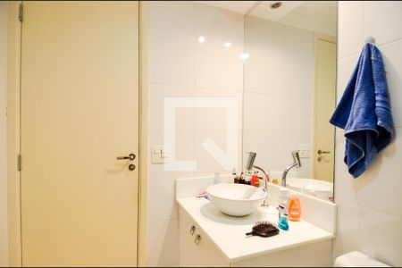 Apartamento à venda com 75m², 3 quartos e 2 vagasBanheiro Social