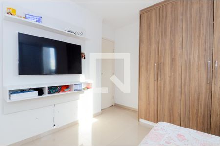 Apartamento à venda com 75m², 3 quartos e 2 vagasQuarto 2
