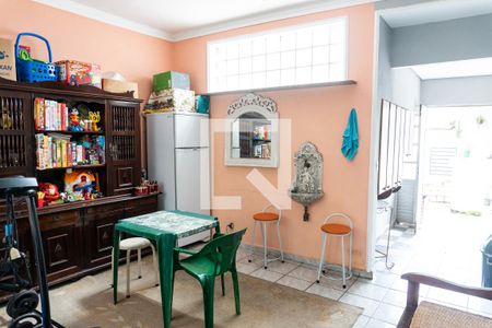 Casa à venda com 190m², 6 quartos e 3 vagasQuarto de Serviço