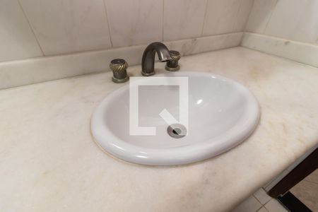 Apartamento à venda com 121m², 3 quartos e 2 vagasBanheiro 2