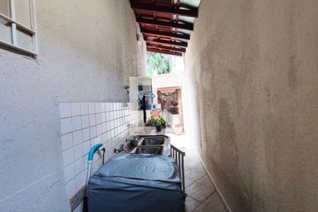 Casa à venda com 297m², 3 quartos e 4 vagas Casa à venda com 297m², 3 quartos e 4 vagasÁrea de Serviço