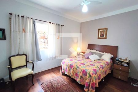 Casa à venda com 297m², 3 quartos e 4 vagas Casa à venda com 297m², 3 quartos e 4 vagasQuarto Suíte